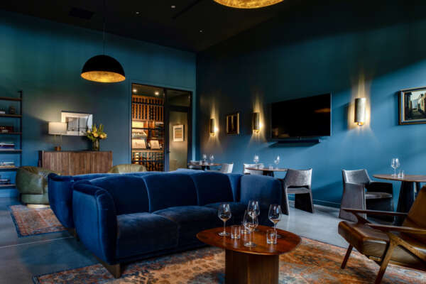 KC Lounge Cellar LT